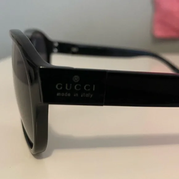 EUC GUCCI Aviator Sunglases
